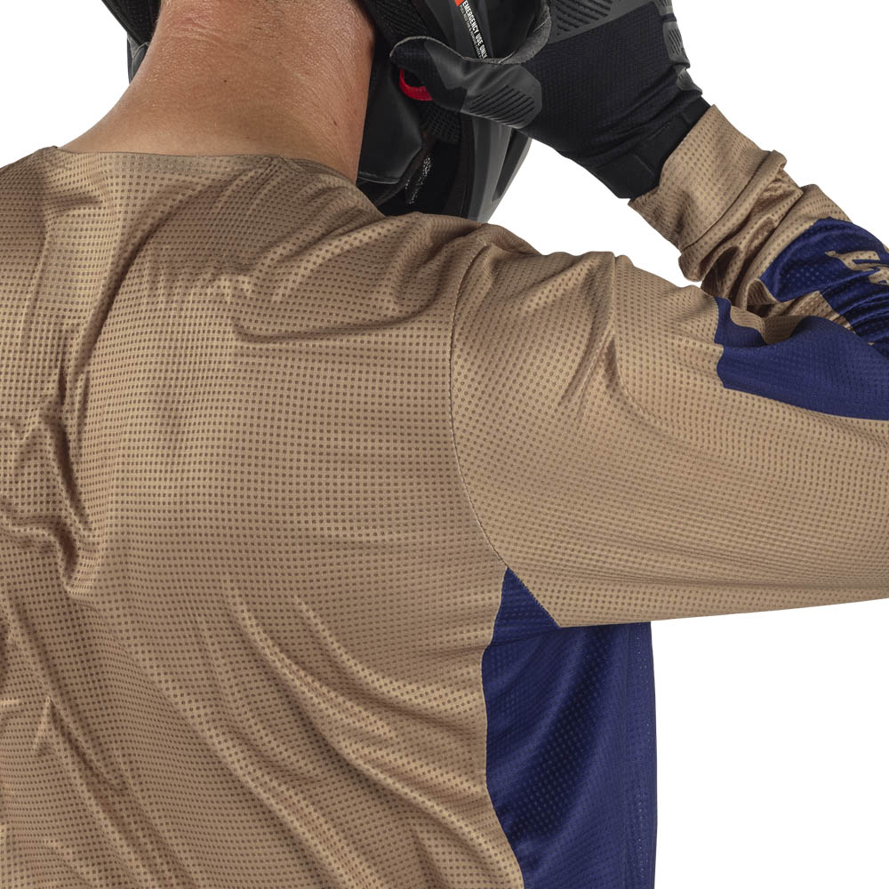 LBR P26 3.5 BR_3.jpg